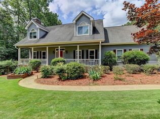6393 Chestnut Pkwy, Flowery Branch, GA 30542