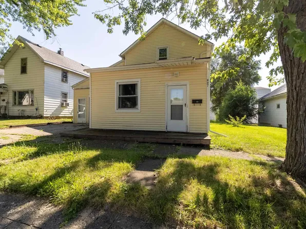 407 N Franklin St, Garrett, IN 46738