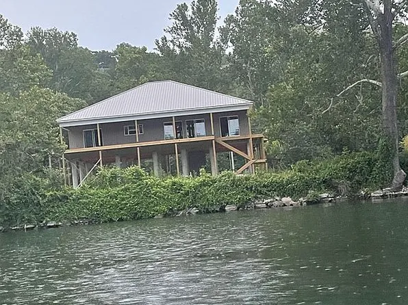 810 Sunset Rd, Branson, MO 65616