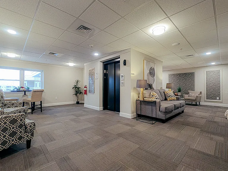 410 - 5th Floor