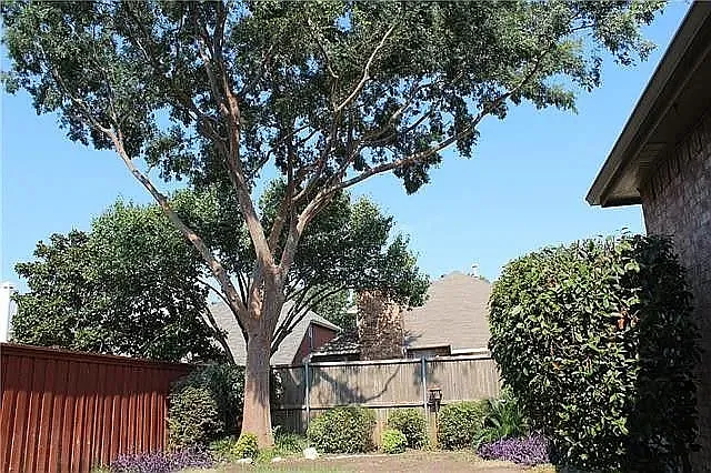 630 Waterview Dr — Photo 3