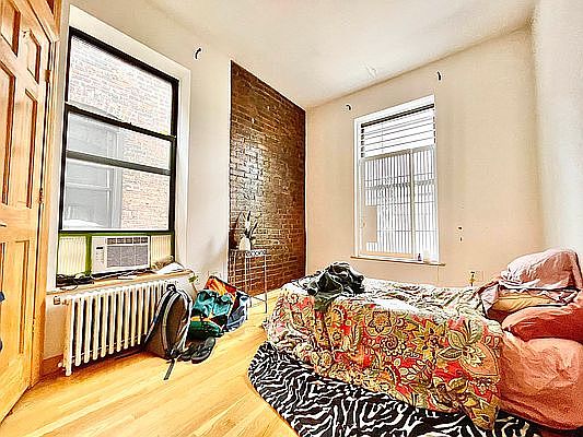 5th image of 110 Suffolk St APT 3A