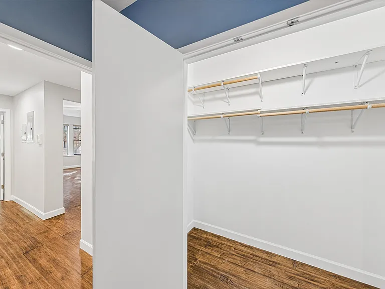 6829 N Lakewood Ave #1 — Photo 20