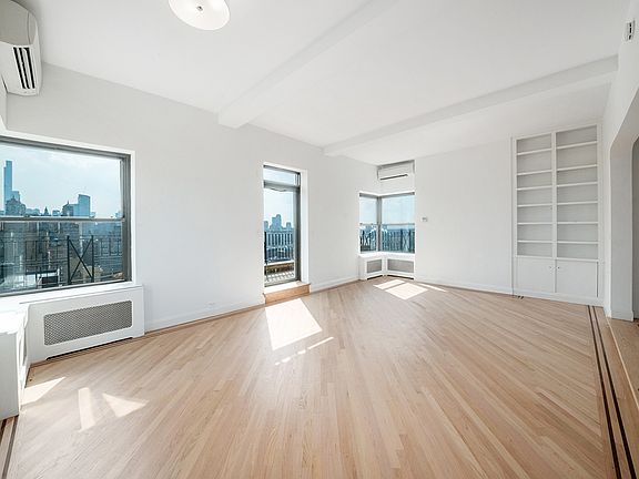 4th image of 5 W 86th St #Penthouse 1
