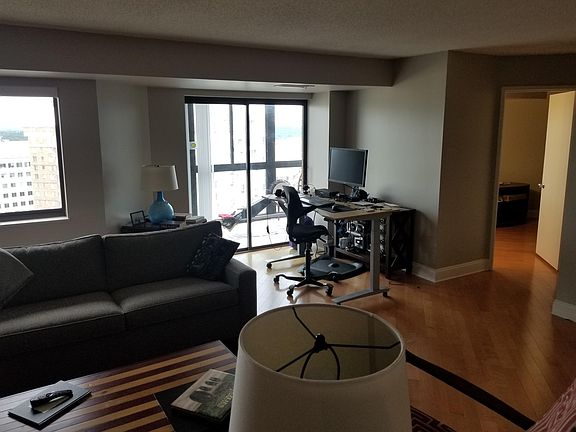 3rd image of 900 N Randolph St #2221