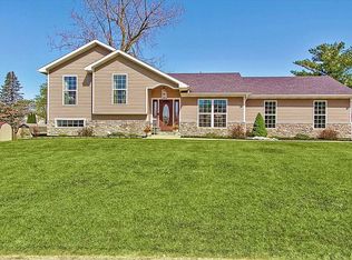 501 Oakwood Dr, Bellefontaine, OH 43311