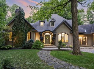 1412 Houston Cres, Ottawa, ON K2W 1B6