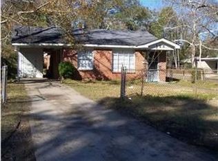 150 11th Ave, Chickasaw, AL 36611