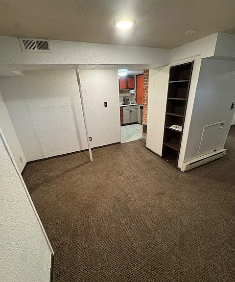 504 Woodford Ave — Photo 15