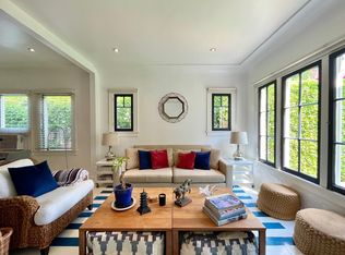1013 Havenhurst Dr, West Hollywood, CA 90046