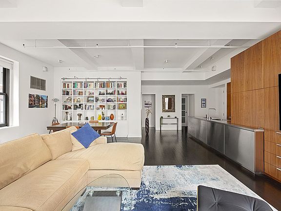 5th image of 249 W 29th St APT 8N