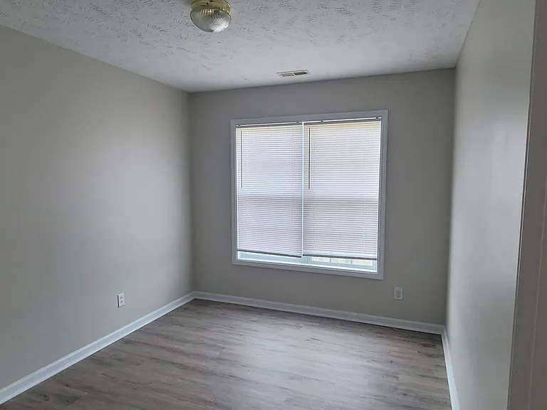 7404 Shillinglaw Cir — Photo 17