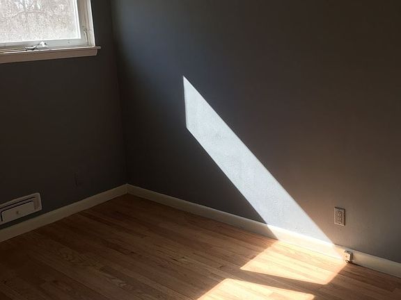 4th image of 1630 25th Ave