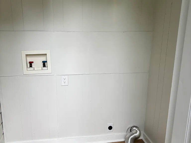 510 Alexander St — Photo 4