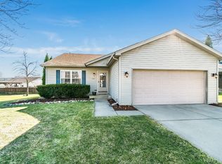607 Shamrock Ln, Valparaiso, IN 46385