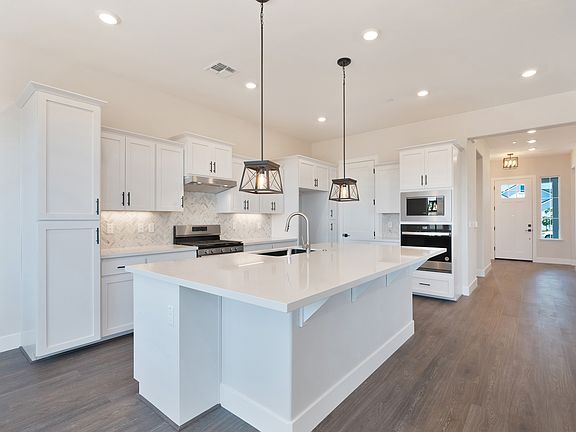 4th image of 617 Melars Ct