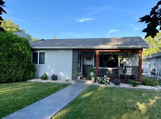 807 S 5th St, Milbank, SD 57252