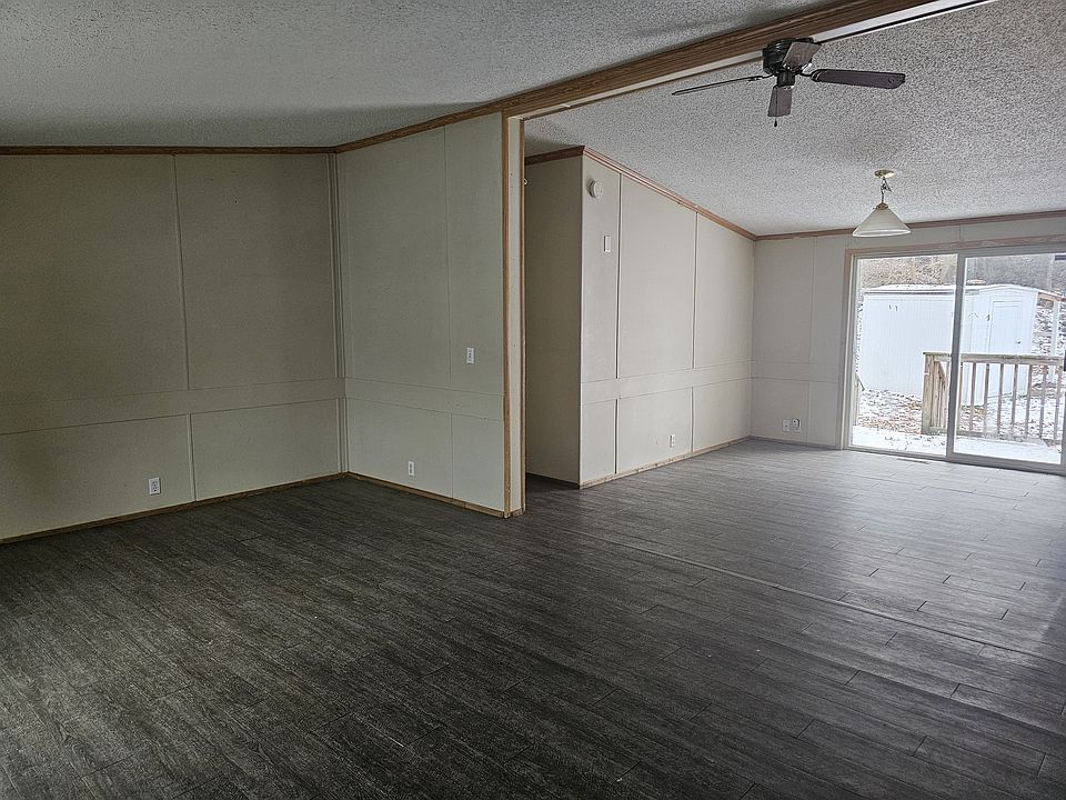 Large Living room/family room/dining room