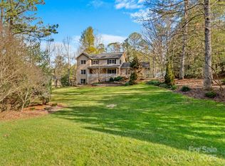 10 Meadow Brook Dr, Fletcher, NC 28732