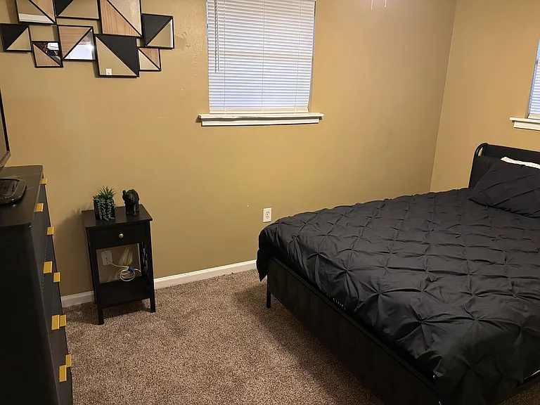 5000 Cardenas Dr #5000 — Photo 6