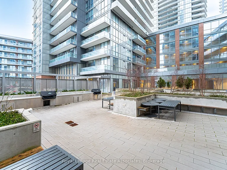 32 Forest Manor Rd #207 — Photo 28