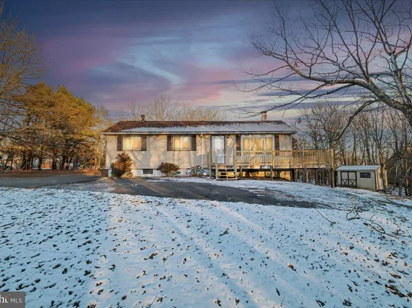 32 Clearbrook Dr, Albrightsville, PA 18210