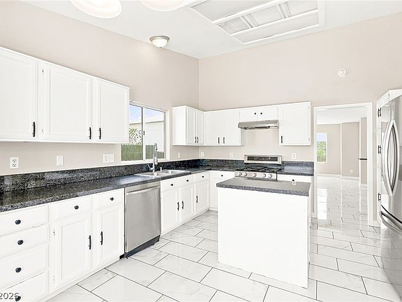 2nd image of 6356 Mint Frost Way