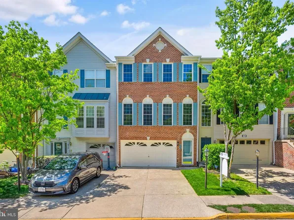 6708 Ordsall St, Alexandria, VA 22315