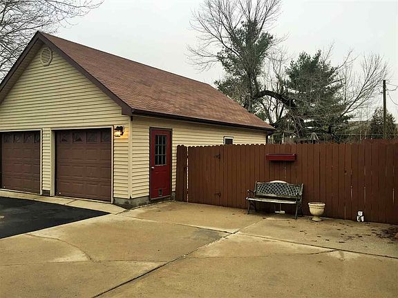 3rd image of 10459 E Sandy Knob Dr