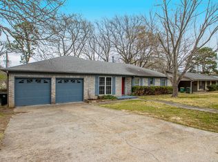 8210 Leatrice Dr, Little Rock, AR 72227
