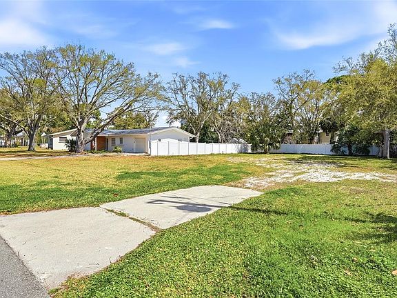 5th image of 216 SHORE DRIVE LOT 8