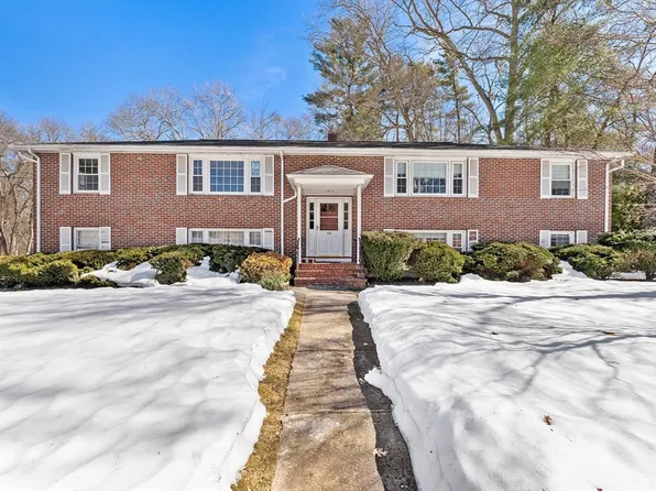 120 Mary Ln APT 3, Bridgewater, MA 02324