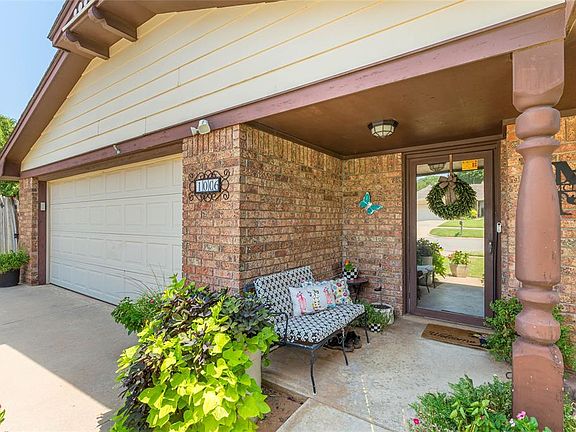 4th image of 1006 Stonegate Dr