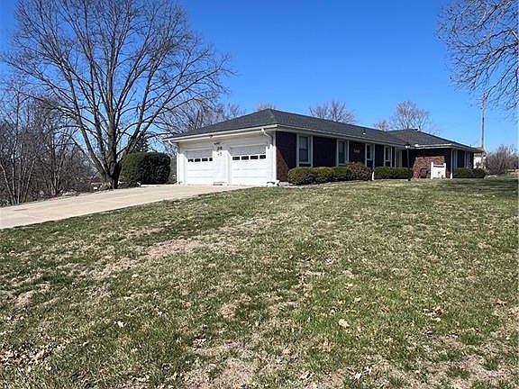 4th image of 5410 S 40th St