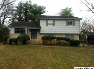 2608 Dry Creek Dr NW, Huntsville, AL 35810