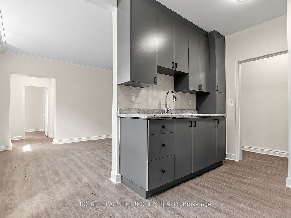 1st image of 2550 Keele St #1