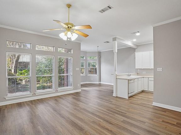 5th image of 10 Nouveau Ln E
