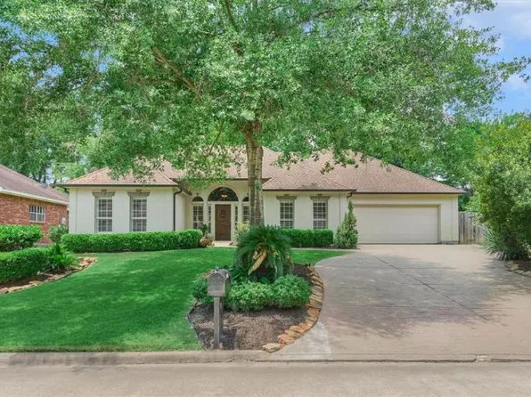 184 Springs Edge Dr, Montgomery, TX 77356
