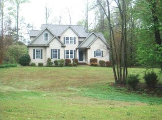 204 Cove Harbor Ct, Taylors, SC 29687