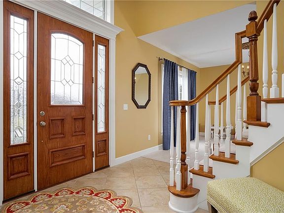 2nd image of 8843 Stonebriar Dr