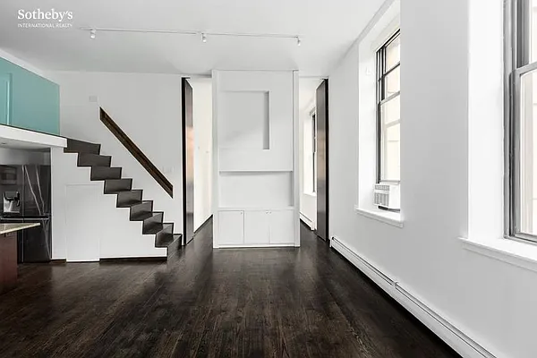 Sold by Sotheby's International Realty | media 4