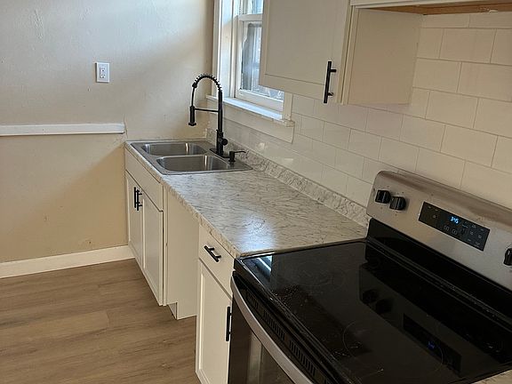5th image of 3639 Winnebago St #1