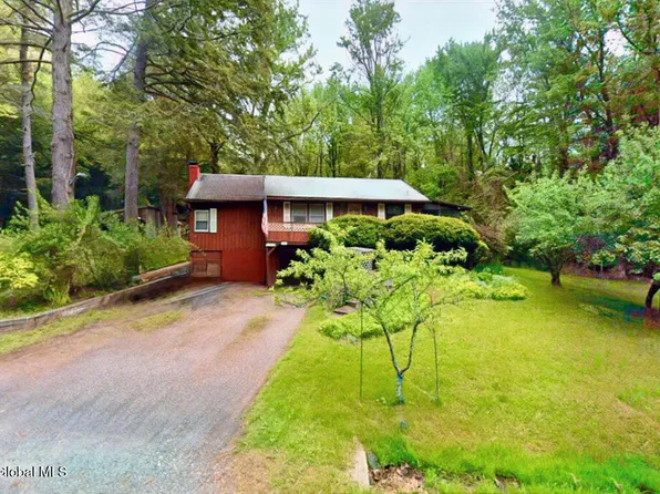 183 Eastern Union Turnpike, Averill Park, NY 12018