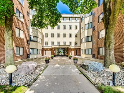 5500 Lincoln Ave UNIT 504W, Morton Grove, IL, 60053
