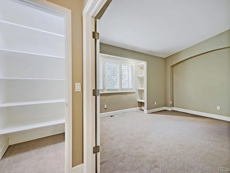 1635 N Franklin St — Photo 13