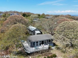 393 Lighthouse Rd, Aquinnah, MA 02535