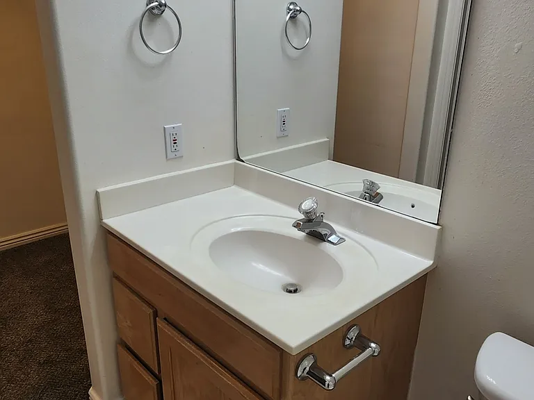 504 N Seven Peaks Blvd #1-207 — Photo 7