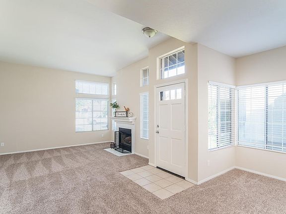 4th image of 45538 Pickford Ave