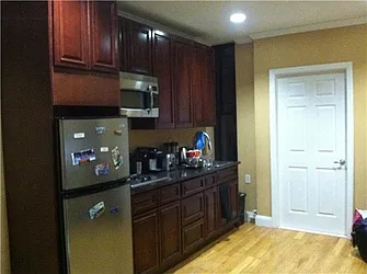 Rented by R New York