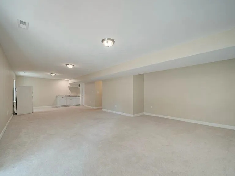 18413 Cedar Dr — Photo 16